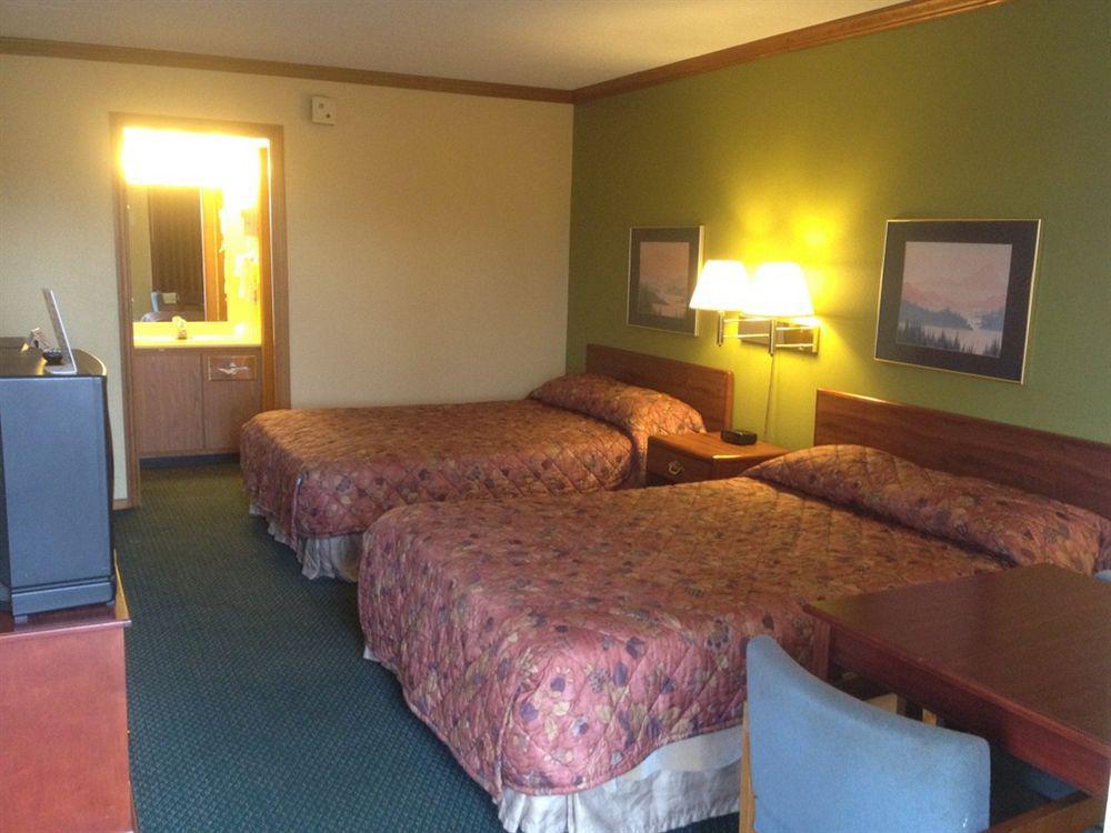Americas Best Value Inn Maumee/Toledo Quarto foto